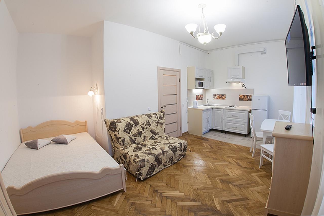 Doroshanka Central Lviv: Opera House Proximity with Private Parking Exterior photo